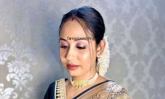 OM PARLOUR Hair  Makeup studio